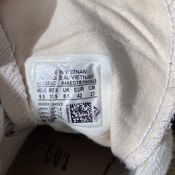 CONVERSE
Off-White Chuck 70 High Sneakers - Picture 2 of 3